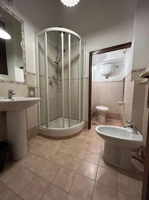 Edoardo'S Historic Apartment Rom 0*,